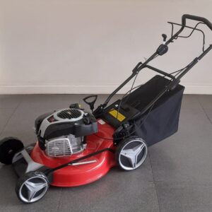Briggs and Stratton lawn mower 21 inches 161cc  5.4hp SELF PROPELLED*
